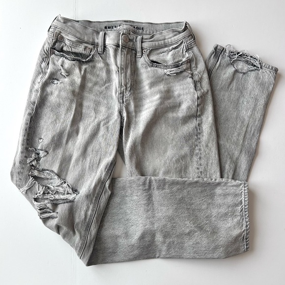 American Eagle Outfitters Denim - 🍒(A461) Women’s American Eagle Jeans. Light Gray Distressed Wash. Size: 6 Long
